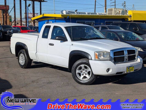 2006 Dodge Dakota for sale at New Wave Auto Brokers & Sales in Denver CO