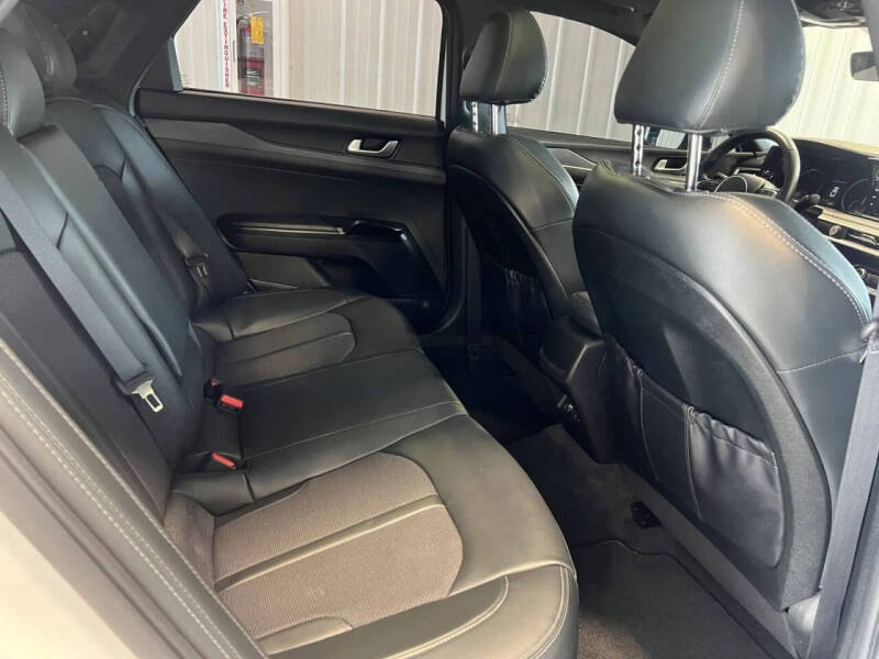 2022 Kia K5