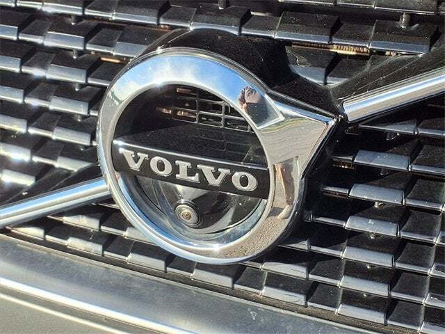 2019 Volvo XC90 T5 R-Design