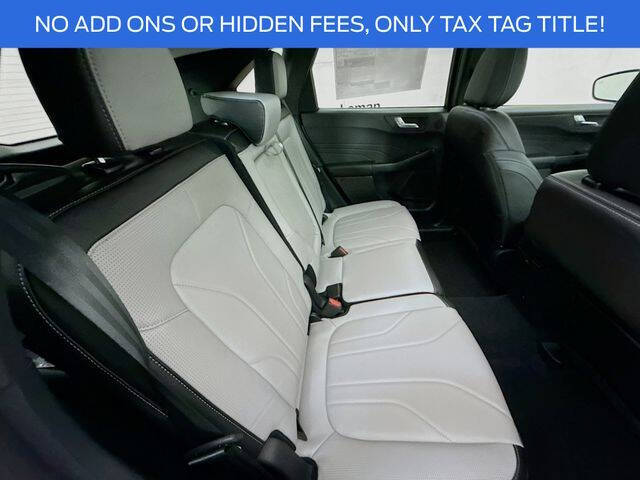 2026 Ford Escape Platinum