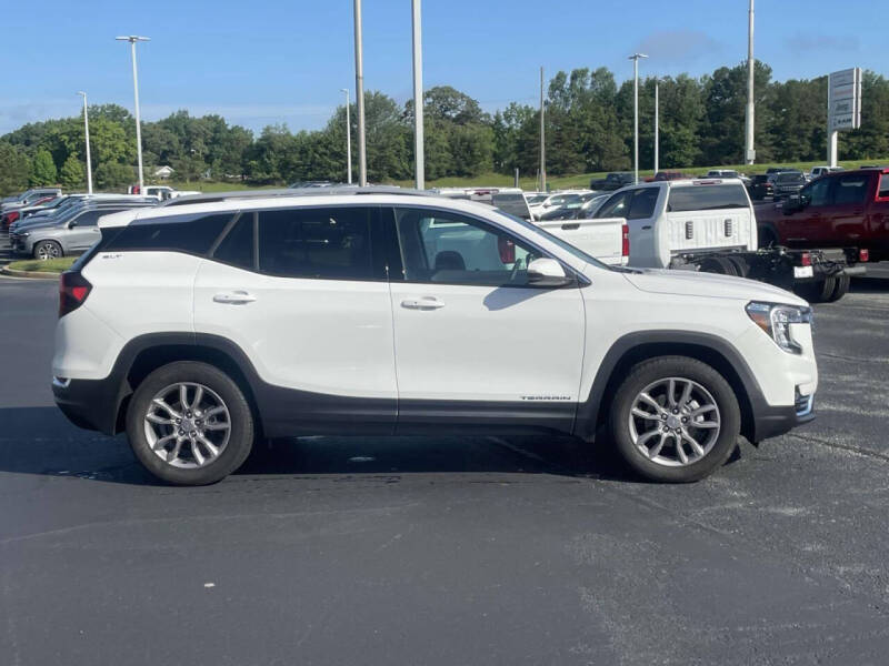 2024 GMC Terrain SLT