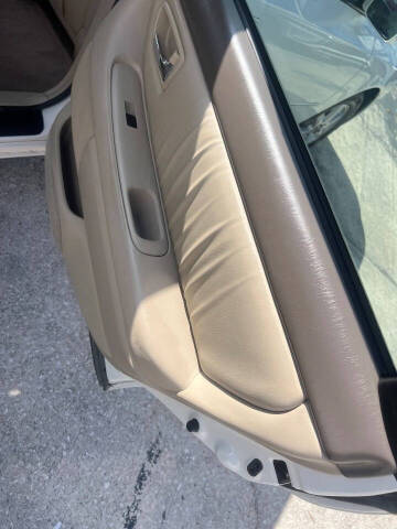 2004 Toyota Avalon XL