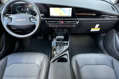 2025 Kia Niro EX