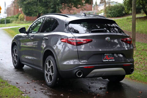 2018 Alfa Romeo Stelvio Sport