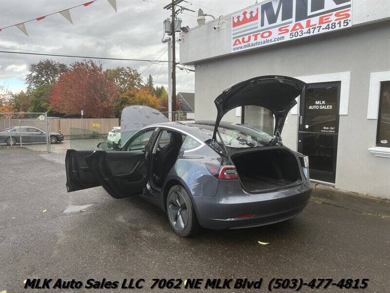 2019 Tesla Model 3 Standard Range Plus