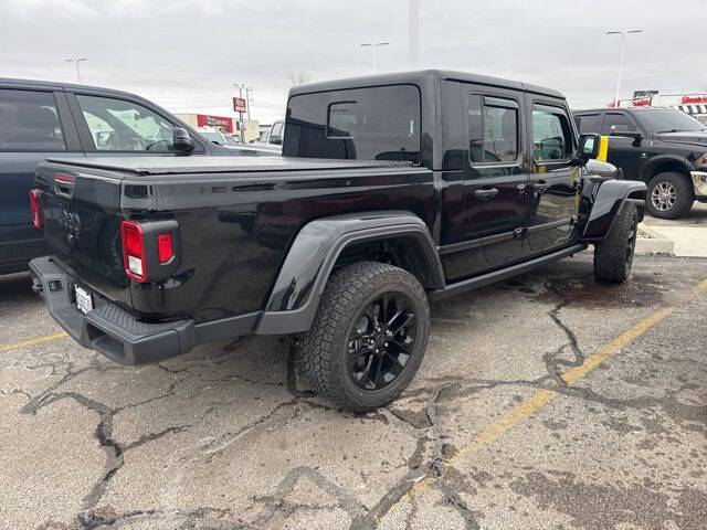 2025 Jeep Gladiator NightHawk