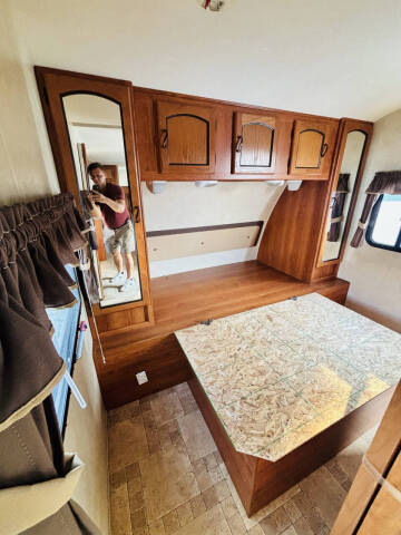 2011 Coachmen RV Freedom Express 292BHDS