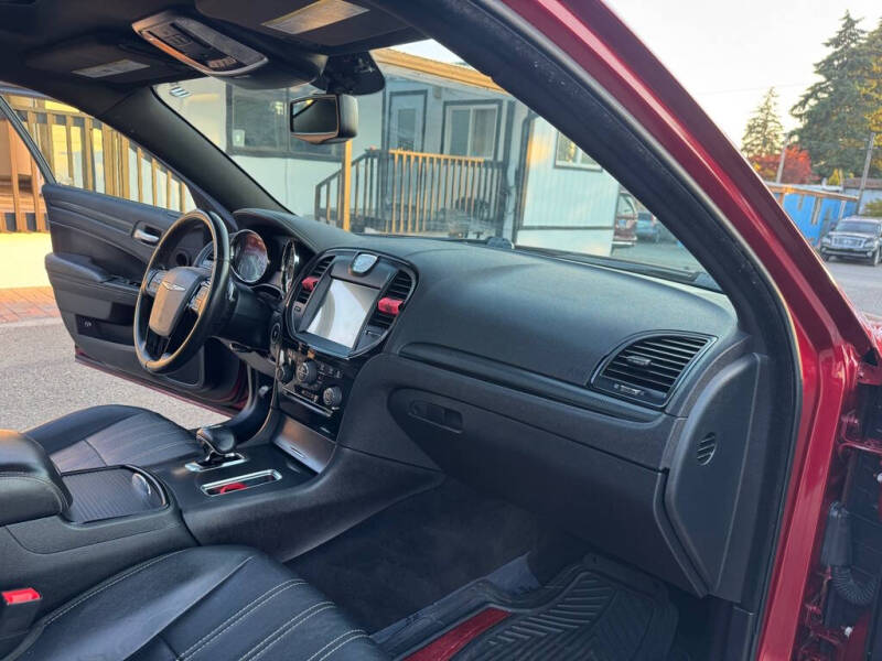 2014 Chrysler 300 S