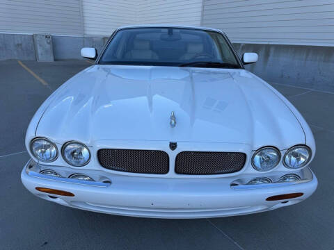 2002 Jaguar XJR