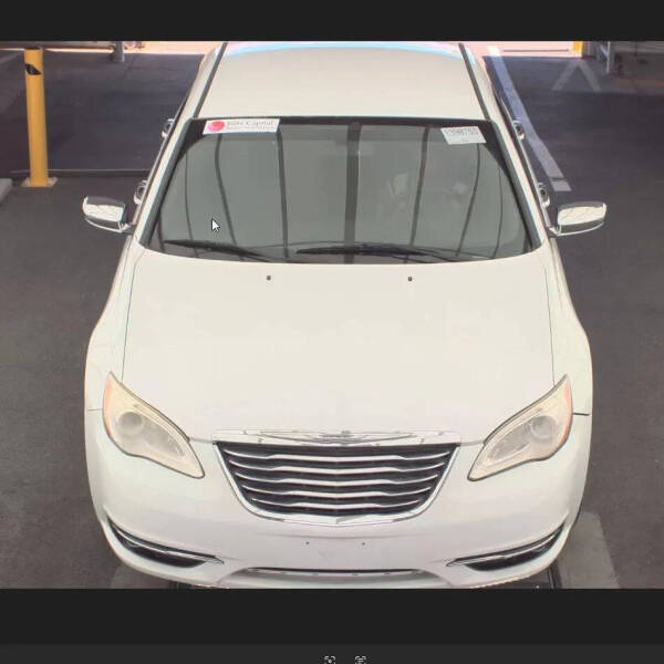 2013 Chrysler 200 Limited