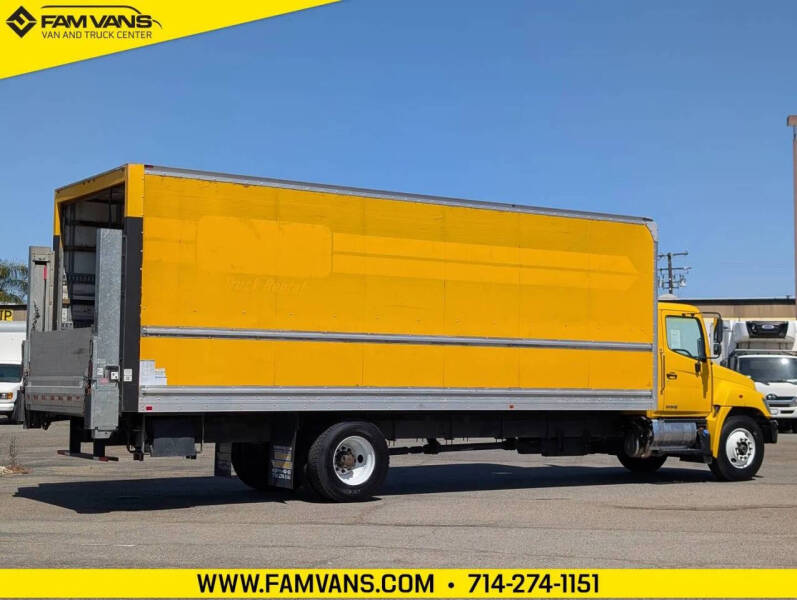 2020 Hino 268A