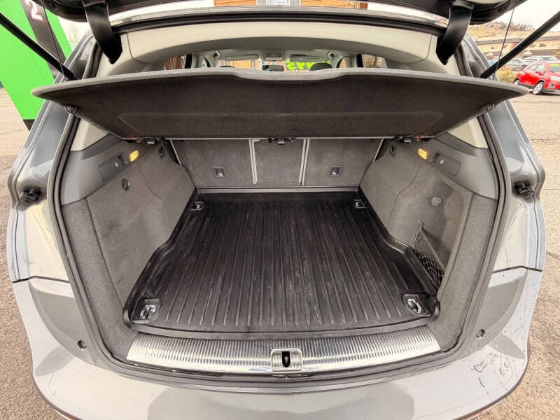 2013 Audi Q5 2.0T quattro Premium Plus