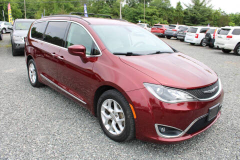2017 Chrysler Pacifica Touring-L