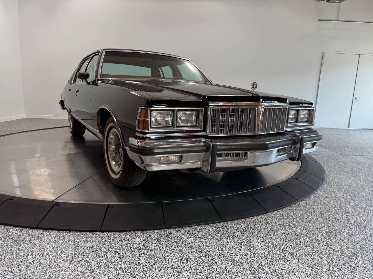 1978 Pontiac Bonneville 4