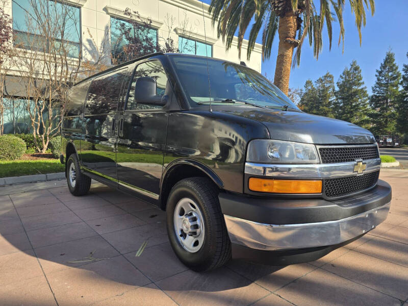 2017 Chevrolet Express 2500