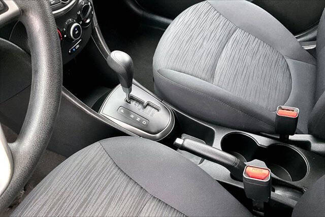 2017 Hyundai Accent SE