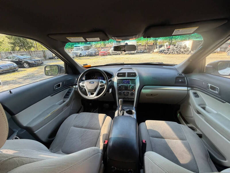 2013 Ford Explorer