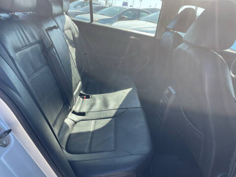 2011 Volkswagen Jetta SE