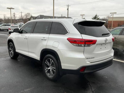 2019 Toyota Highlander LE