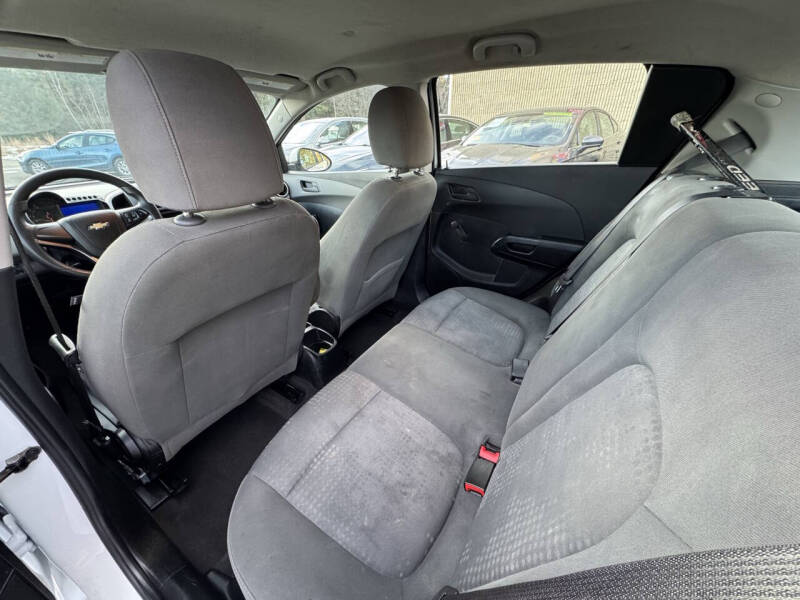 2016 Chevrolet Sonic LS Auto