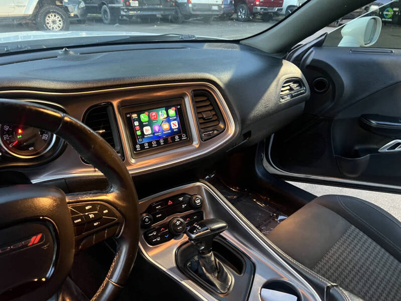 2019 Dodge Challenger SXT