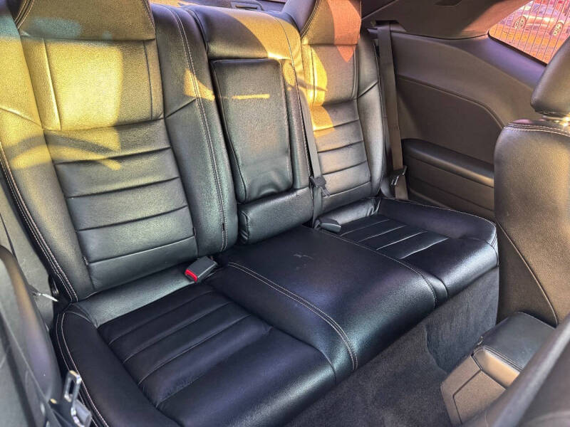 2010 Dodge Challenger SE