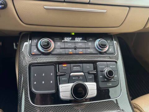 2015 Audi S8 4.0T quattro