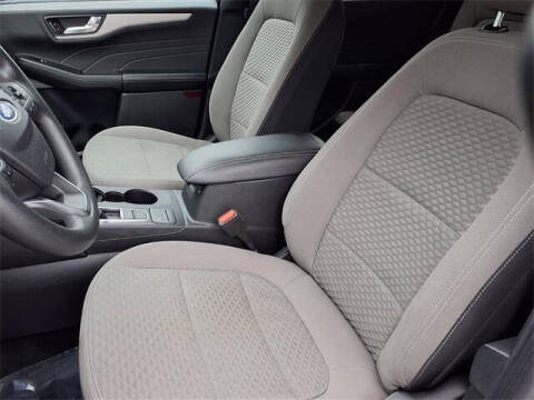 2021 Ford Escape Hybrid SE