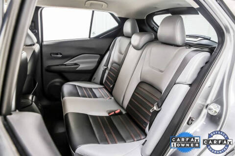 2022 Nissan Kicks SR