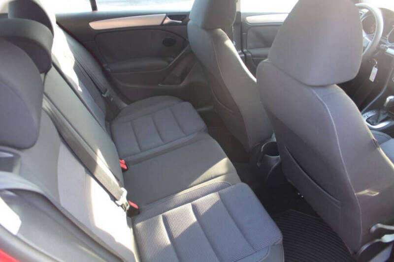 2011 Volkswagen Golf 2.5L PZEV