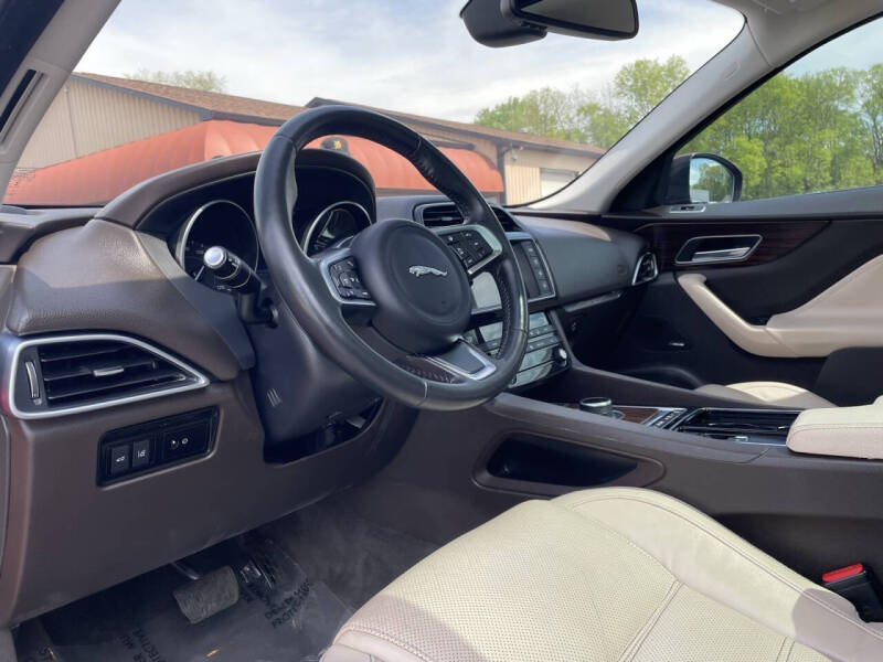 2018 Jaguar F-PACE 25t Prestige