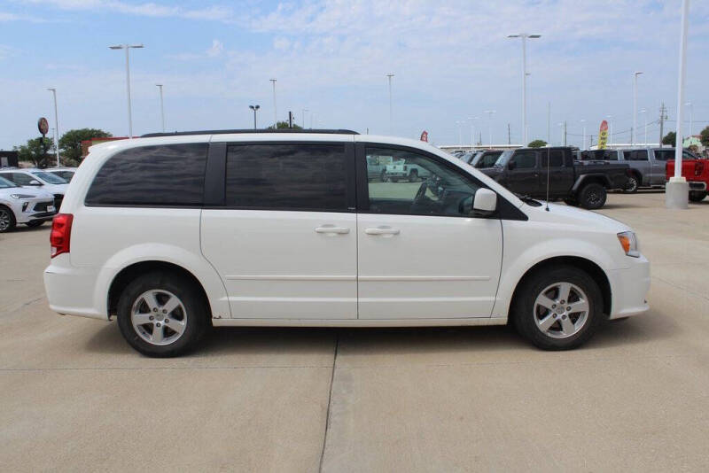 Used 2013 Dodge Grand Caravan SXT with VIN 2C4RDGCG9DR551181 for sale in Storm Lake, IA