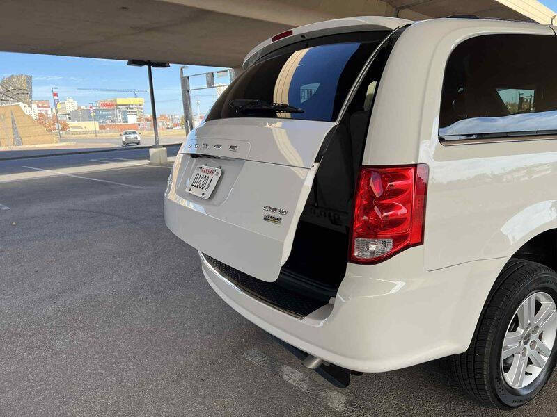 2012 Dodge Grand Caravan Crew