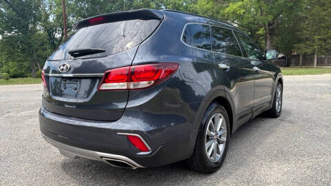 2017 Hyundai Santa Fe SE