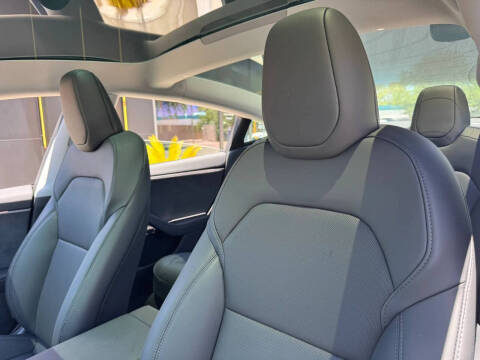2026 Tesla Model 3 Premium