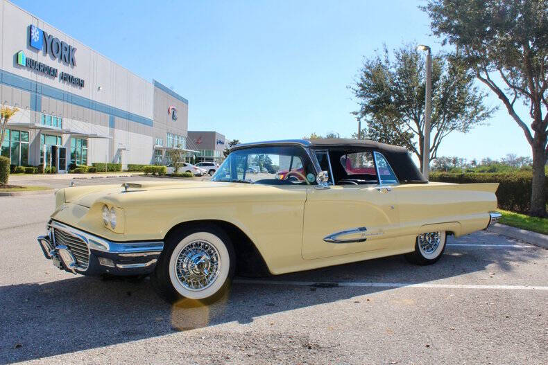 1959 Ford Thunderbird