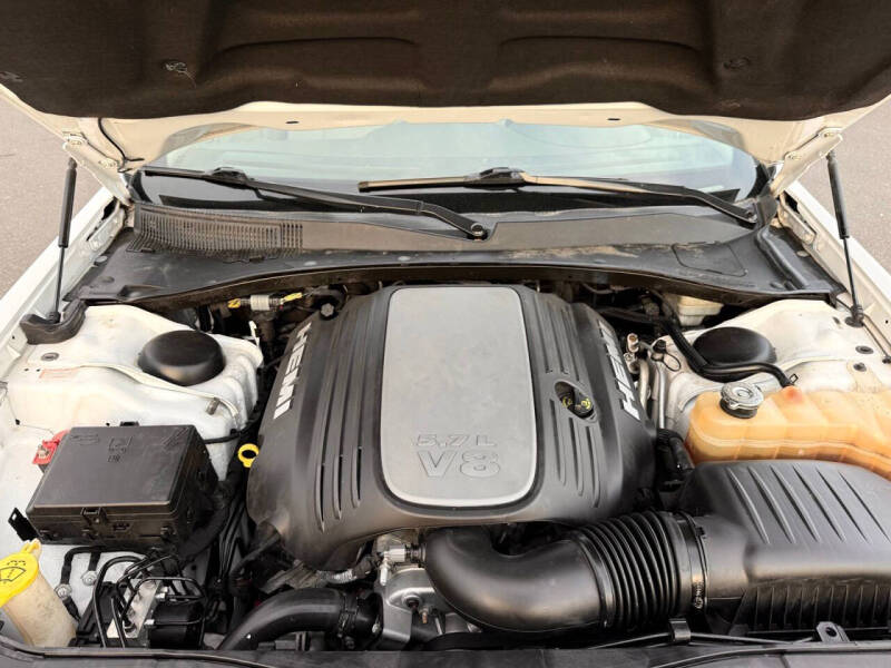 2014 Chrysler 300 C
