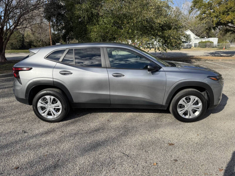 2025 Chevrolet Trax LS