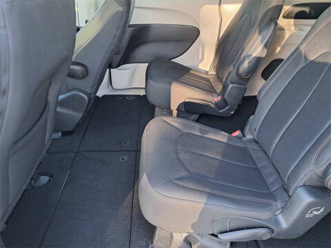 2017 Chrysler Pacifica Touring