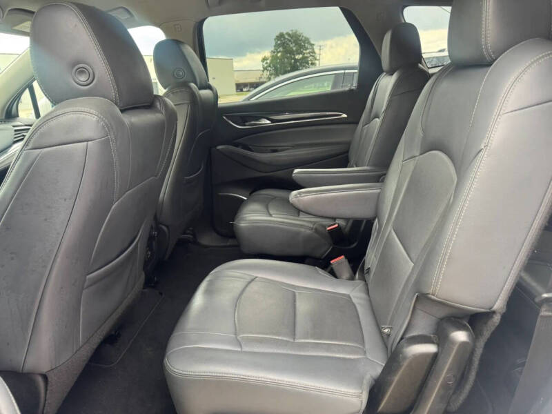 2020 Buick Enclave Essence