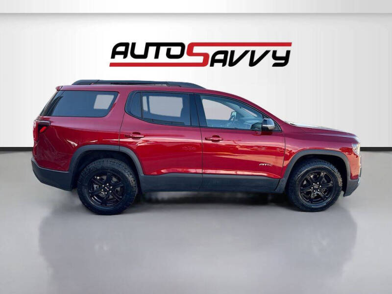 2023 GMC Acadia AT4