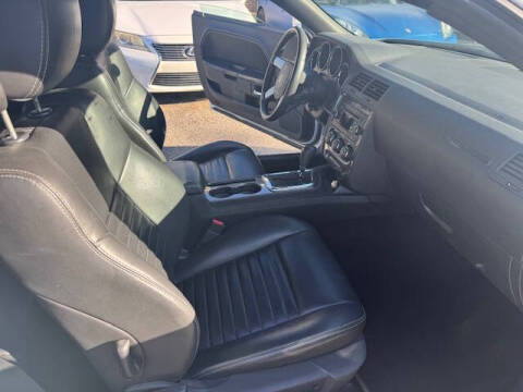 2010 Dodge Challenger SE