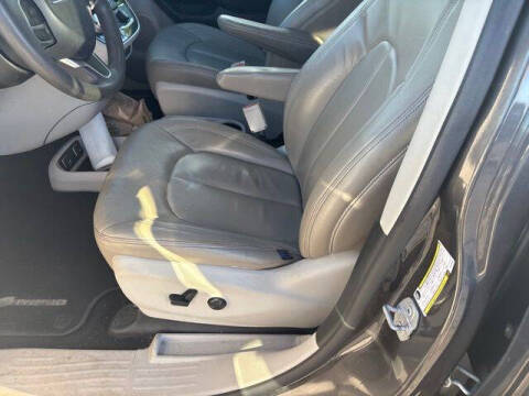 2018 Chrysler Pacifica Hybrid Touring Plus