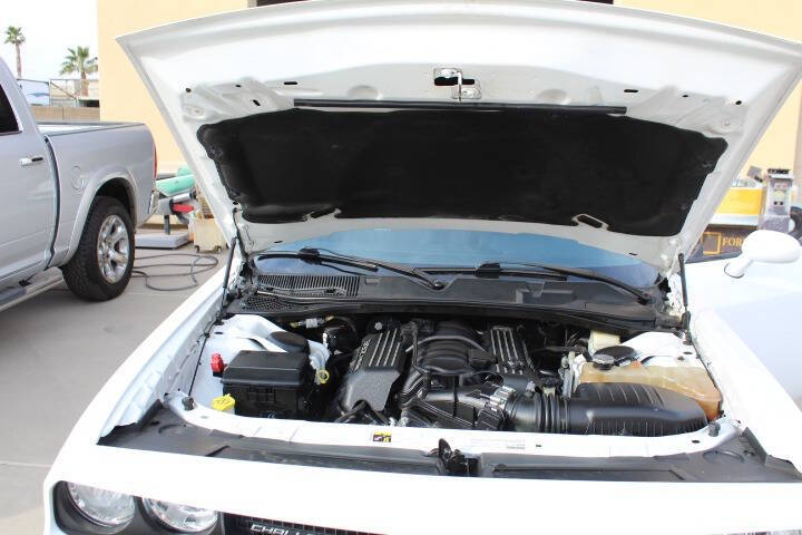 2014 Dodge Challenger SRT8 Core