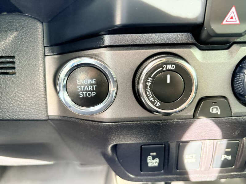 2020 Toyota Tacoma TRD Sport