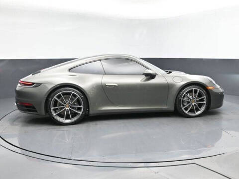 2022 Porsche 911 Carrera