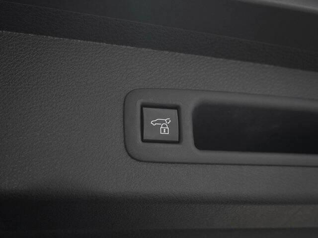 2025 Toyota Sienna Platinum 7-Passenger