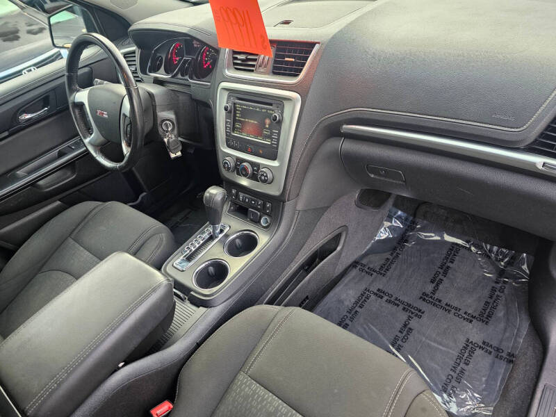 2016 GMC Acadia SLE-2