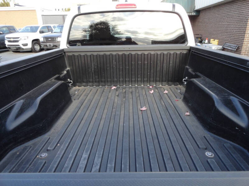 2019 Toyota Tacoma SR