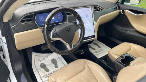 2015 Tesla Model S